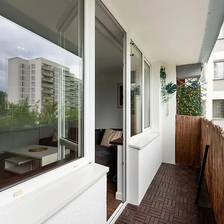 Aleja Waszyngtona Modern Studio * ורשה