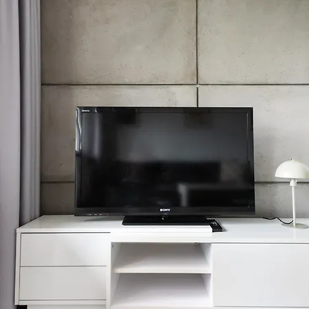 Aleja Waszyngtona Modern Studio דירה *